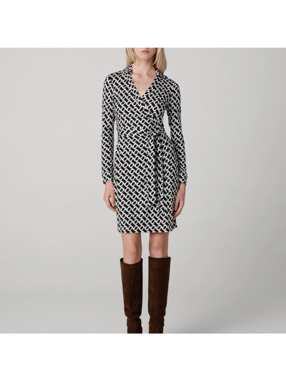 Diane Von Furstenberg 100% Silk Wrap Dress Size 2 Black & White Design (OO628)